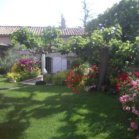 Le Mas Fa Sua Bed & Breakfast Malataverne Luaran gambar