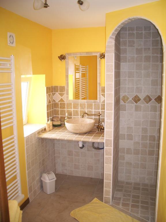 Le Mas Fa Sua Bed & Breakfast Malataverne Luaran gambar