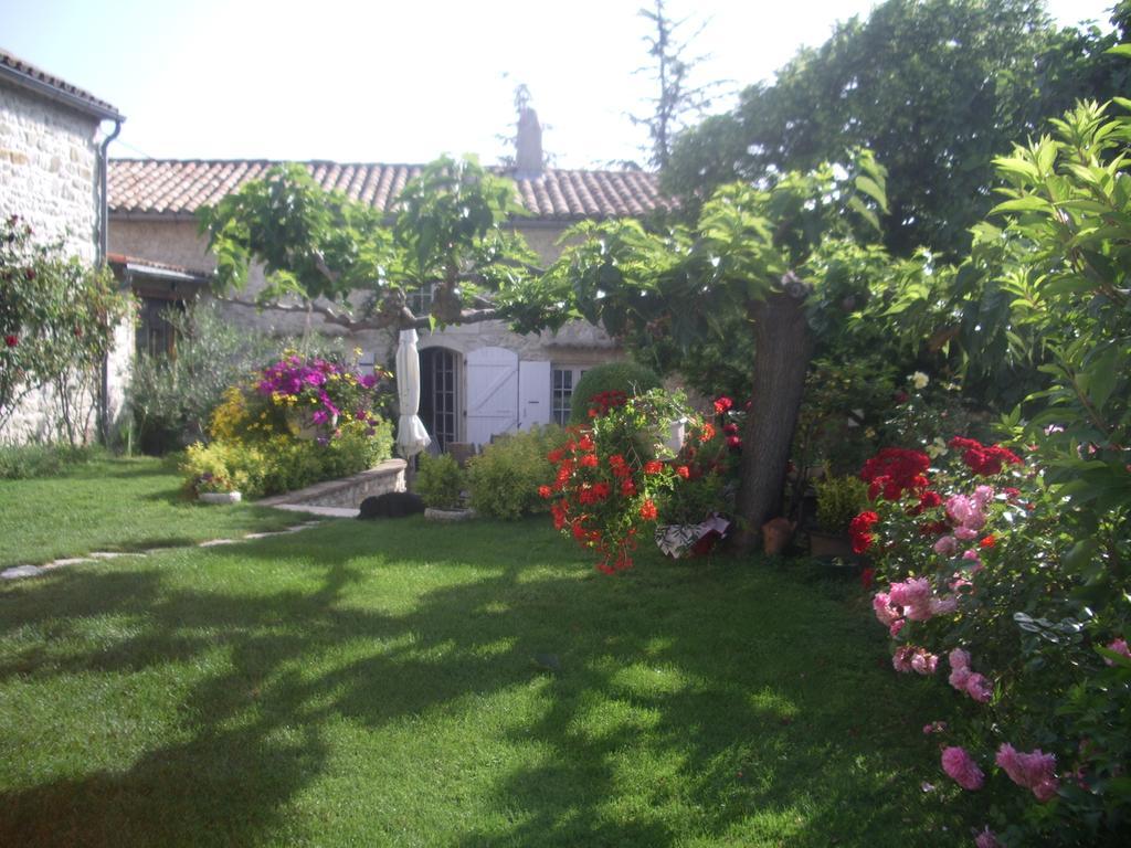 Le Mas Fa Sua Bed & Breakfast Malataverne Luaran gambar